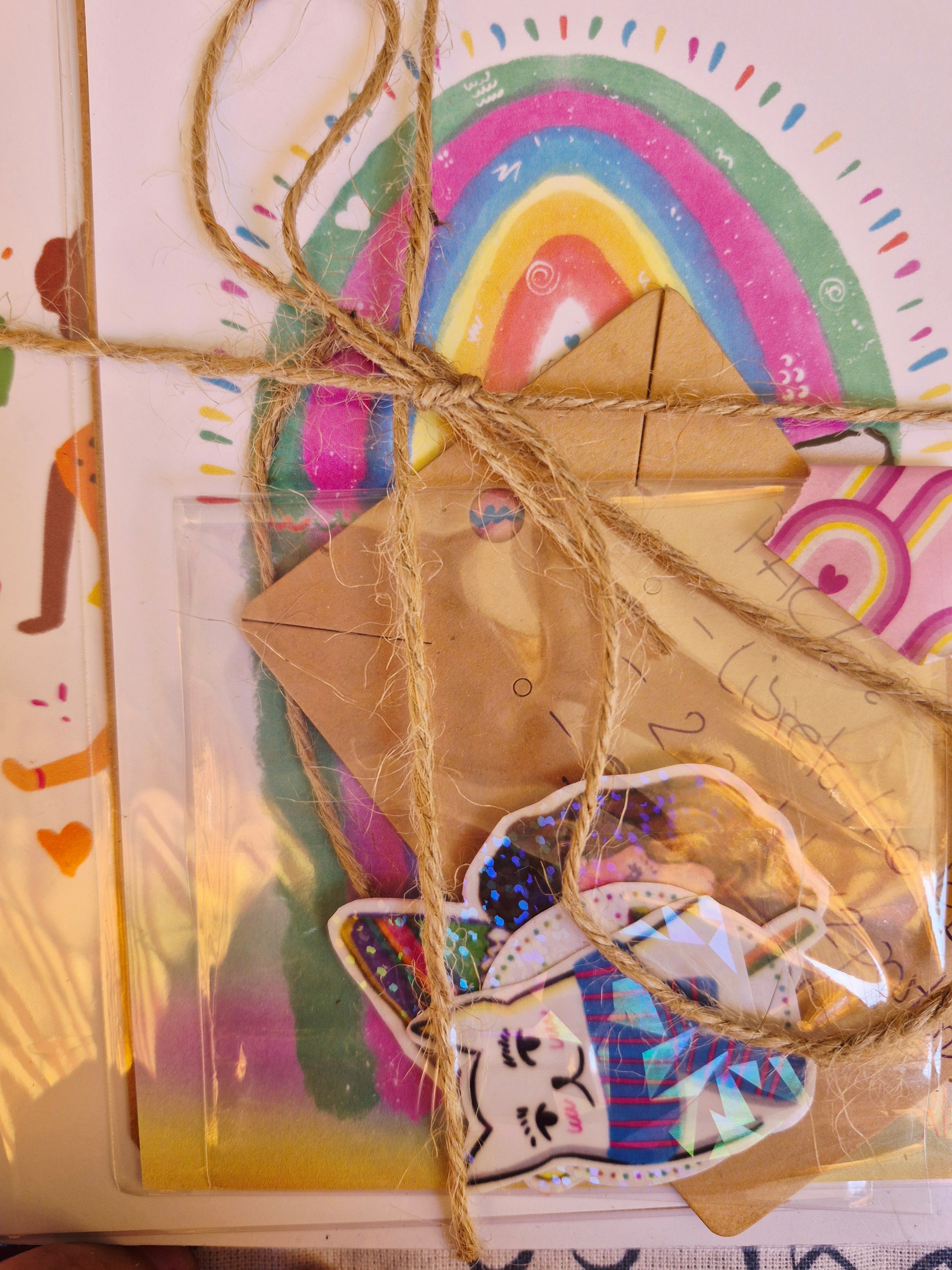 Pack libreta + 2 postales A6 + pegatinas