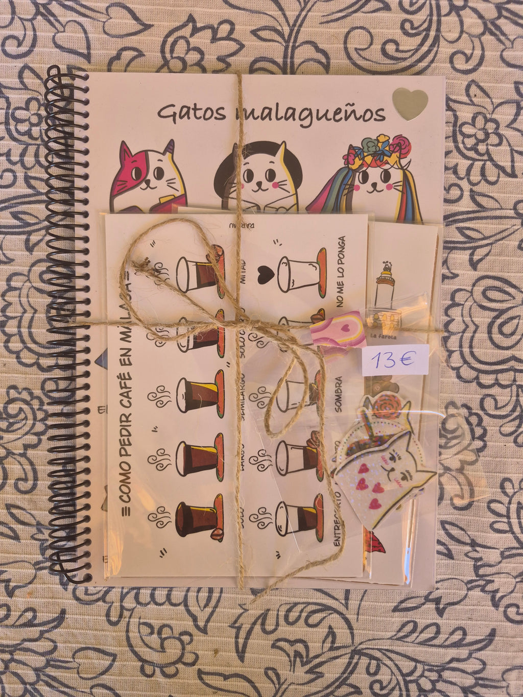 Pack libreta gatos malagueños + 2 postales A6 + pegatinas