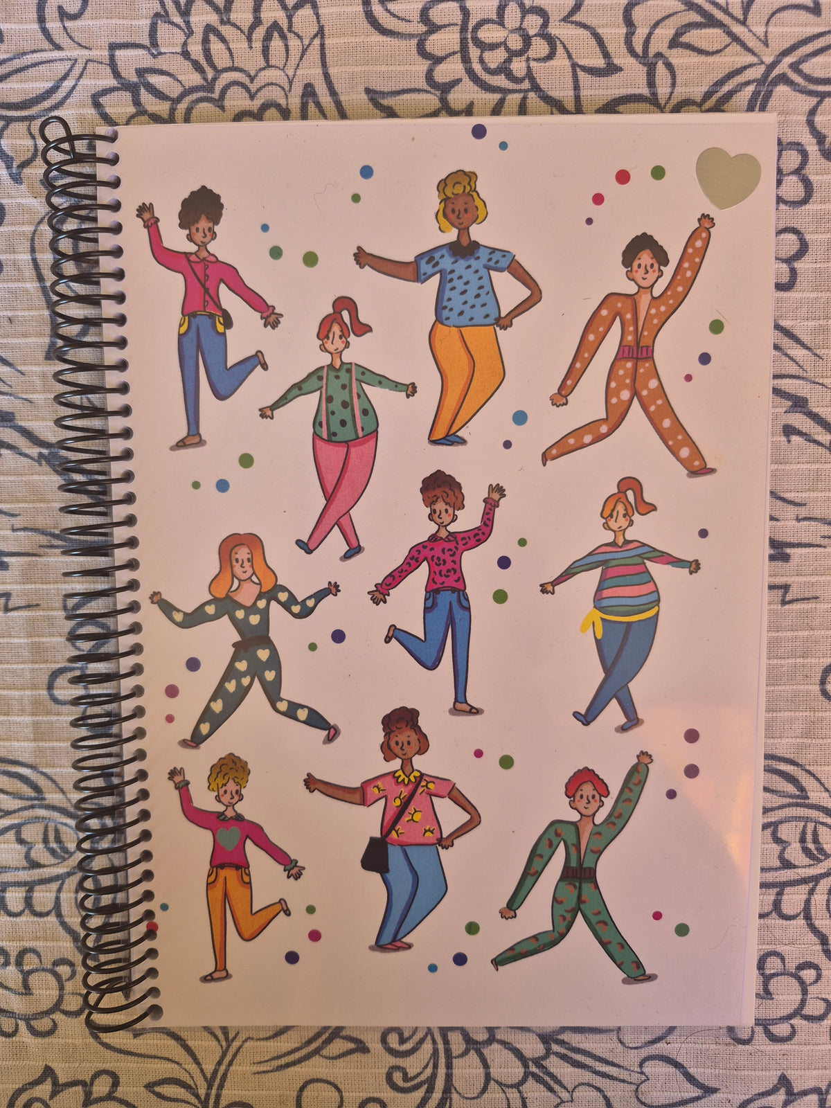 Libreta chicas bailando
